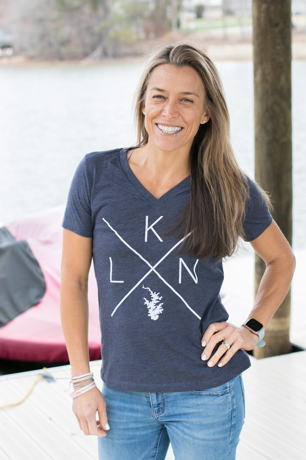 LKN Lake T-Shirt - Women's Relaxed V-neck