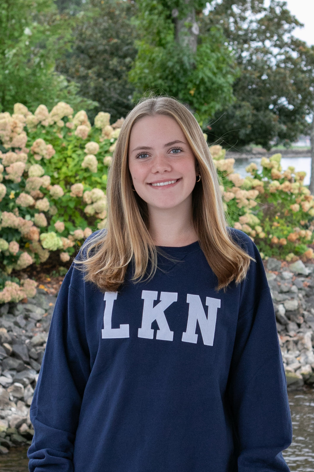 LKN Appliqué Beach Wash Crewneck Sweatshirt - Navy